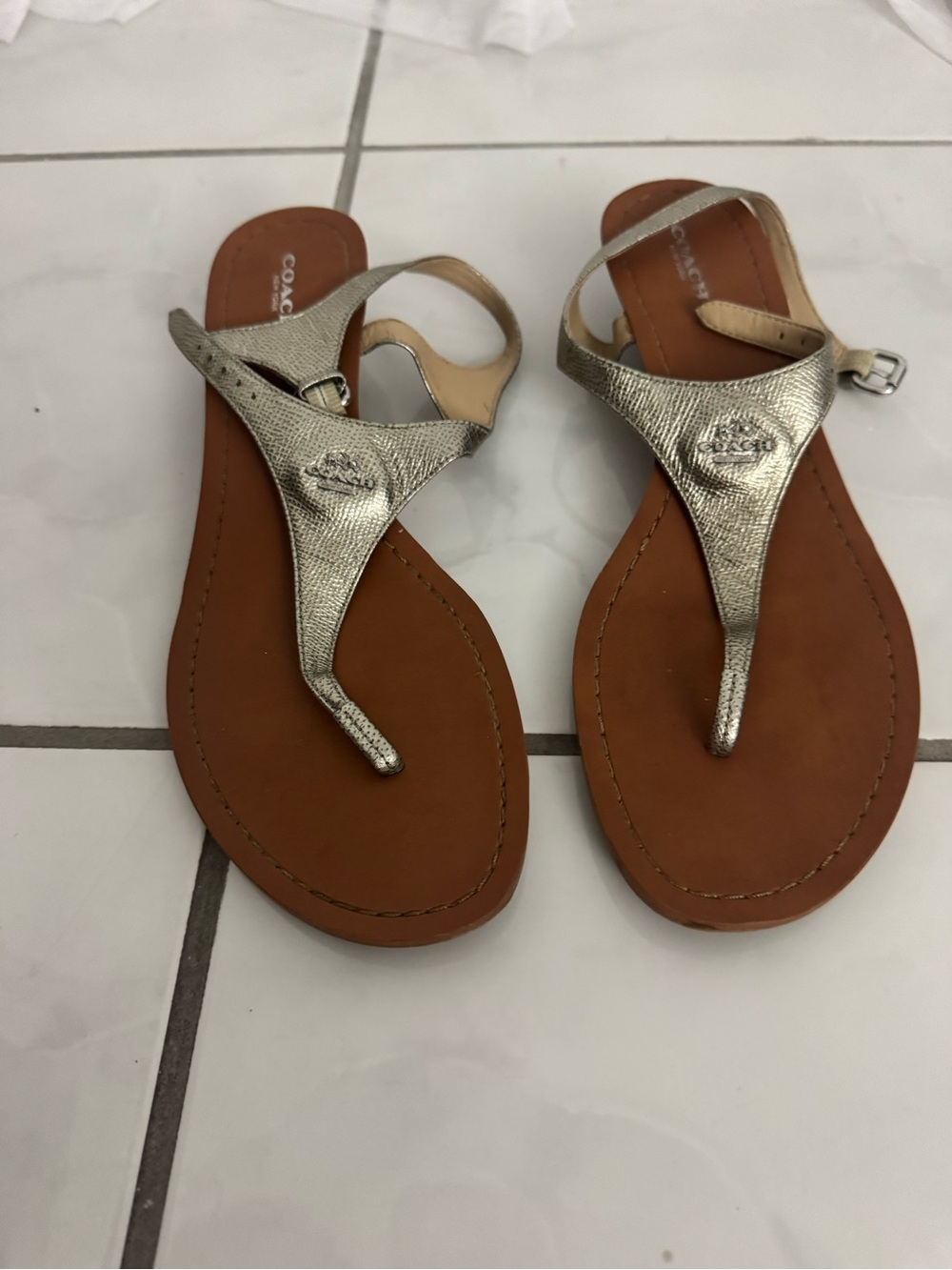 Coach Metallic Silver-Tone Leather Thong Sandals